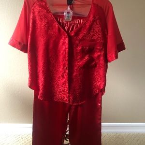 Fredricks of Hollywood lady’s sleepwear size small